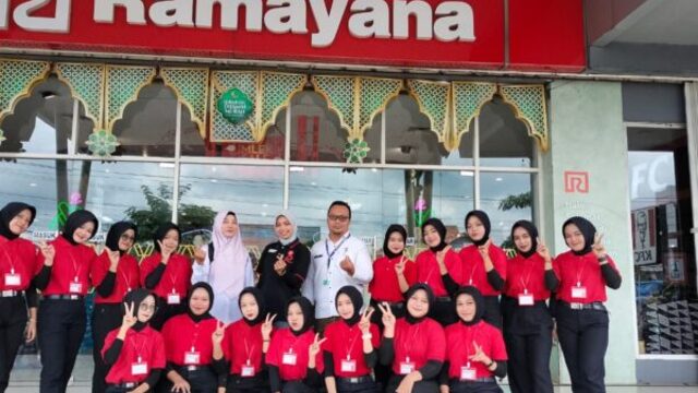Meningkatkan Kompetensi Siswa melalui Praktek Kerja Sekolah